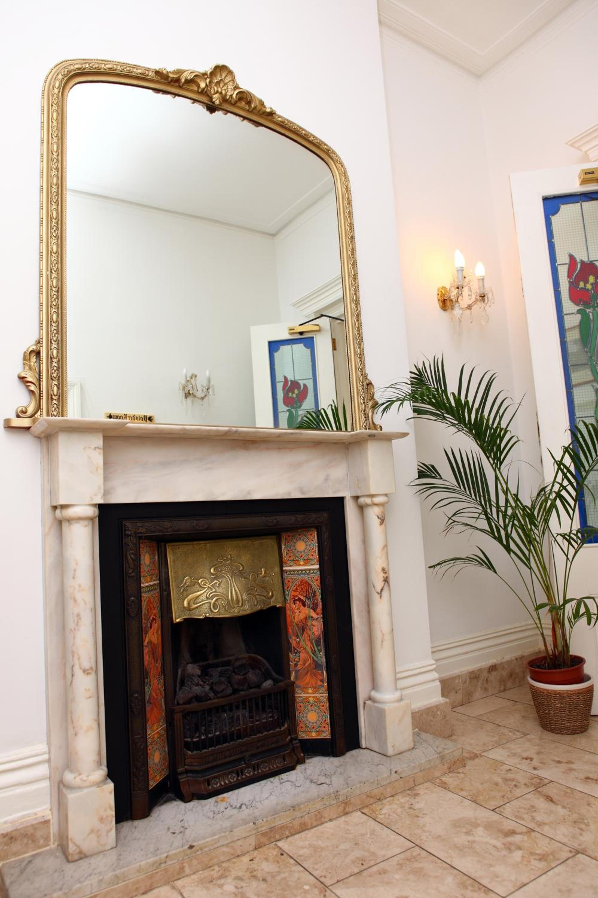Gatwick Cambridge Hotel 5/53