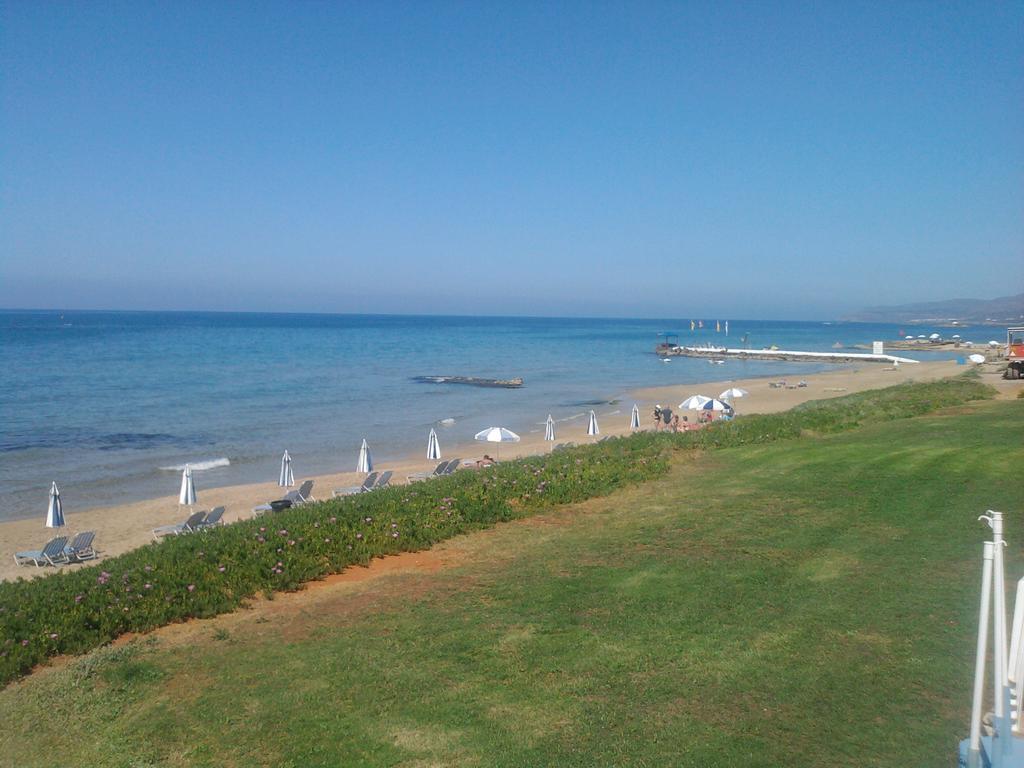 Ariadne Beach 37/48