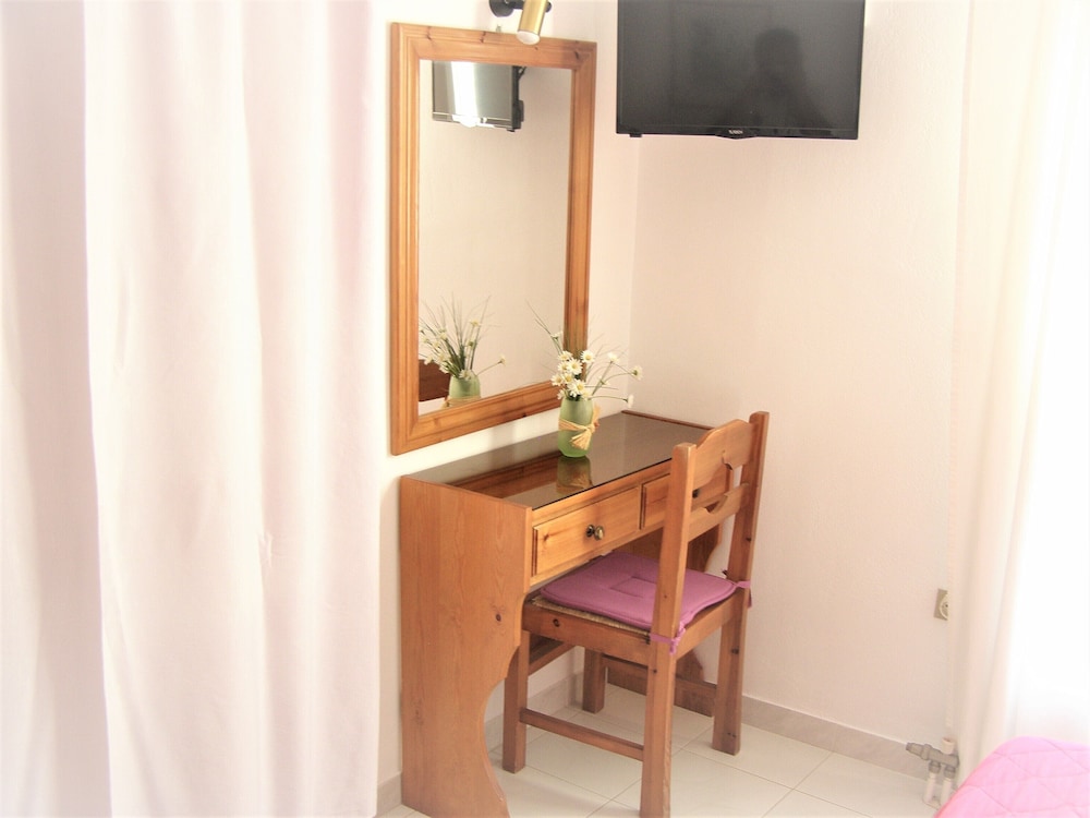 Elena Studios & Apartments 39/60