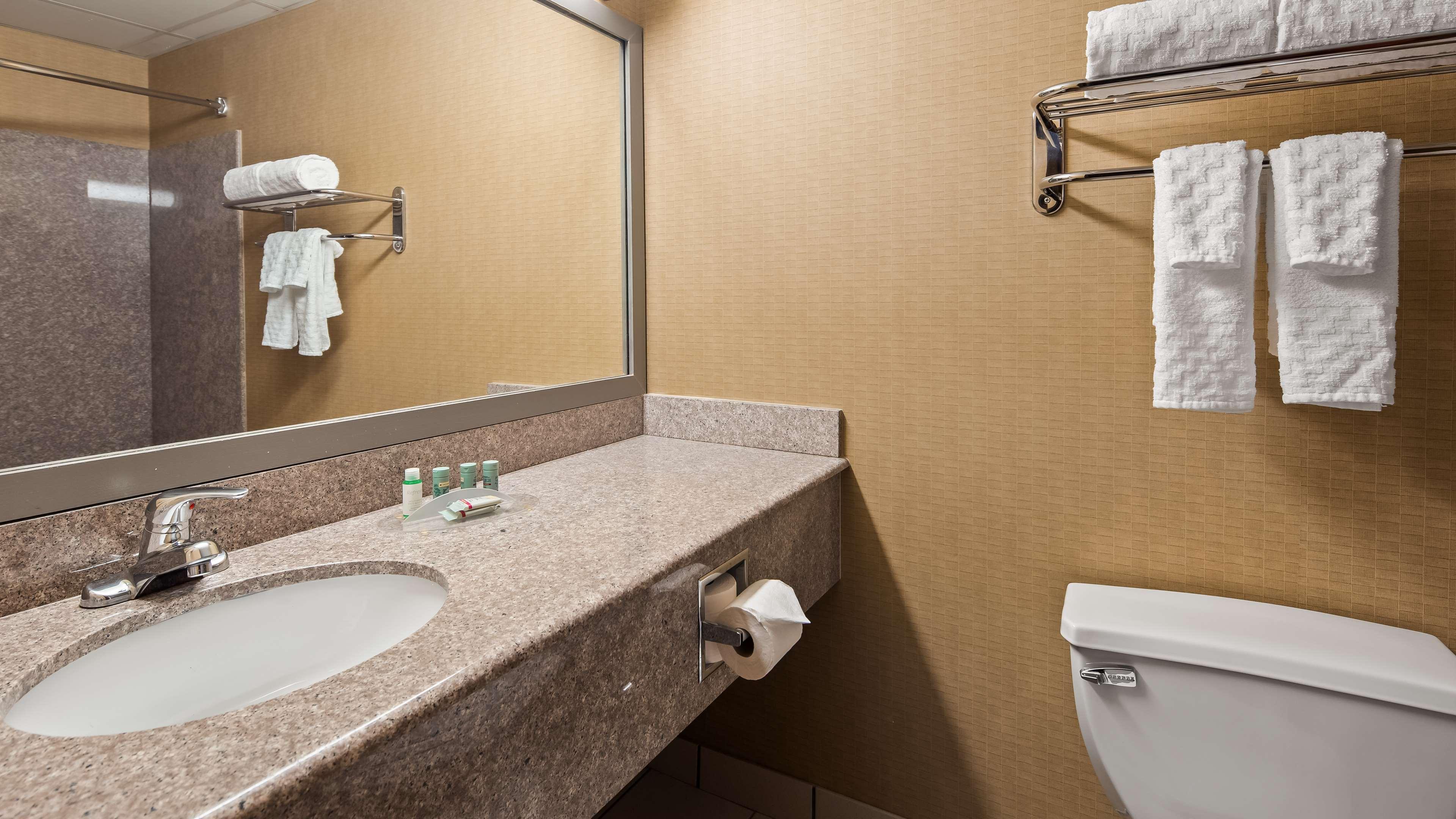 جناح بغرفتي نوم، Best Western Dartmouth-New Bedford 4/4