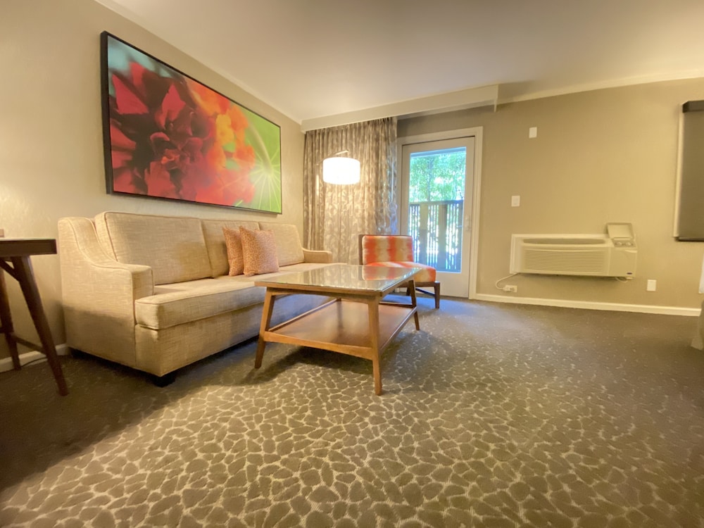 Creekside Inn Palo Alto 45/57