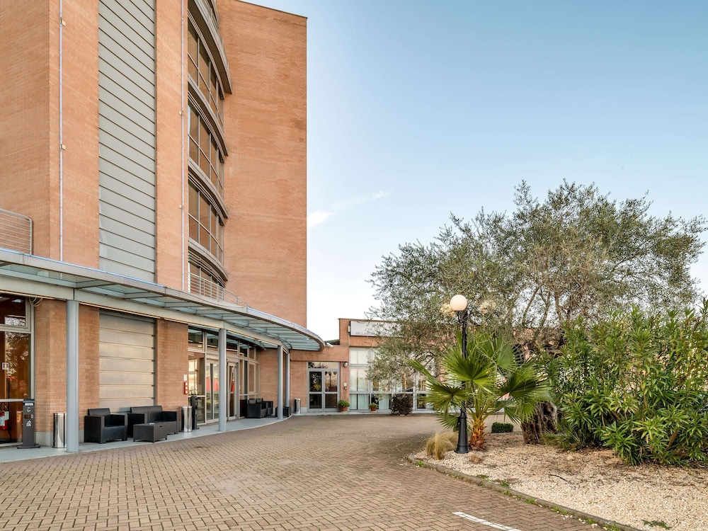 B&B HOTEL Settimo Torinese 42/50