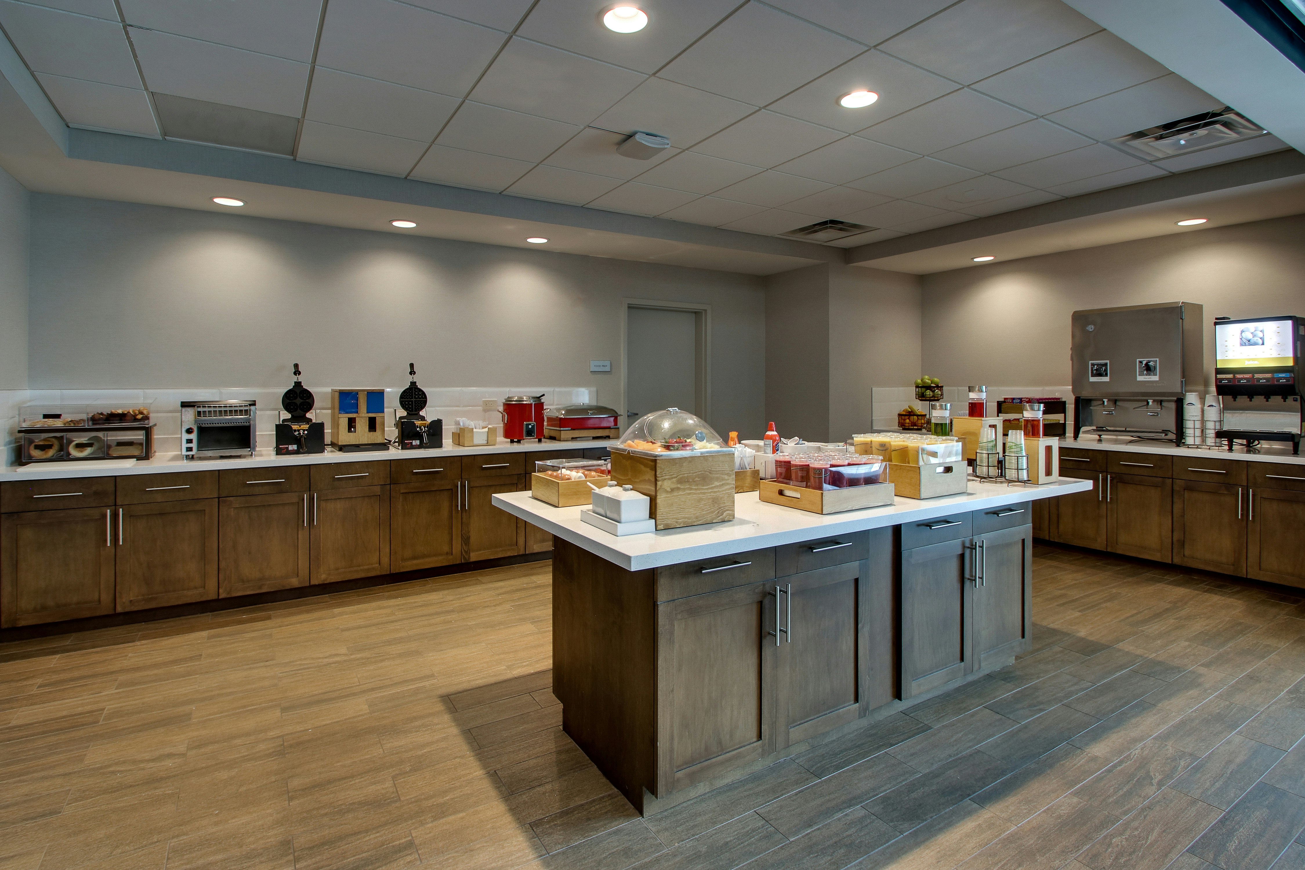 Hampton Inn And Suites Southport 39/56