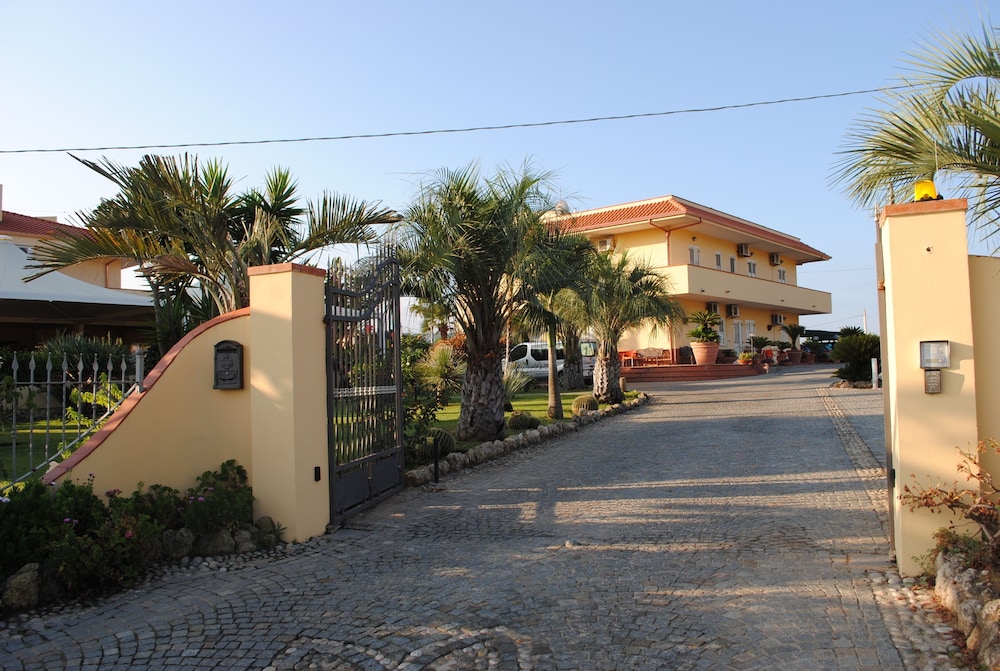 Hotel Damanse 34/50