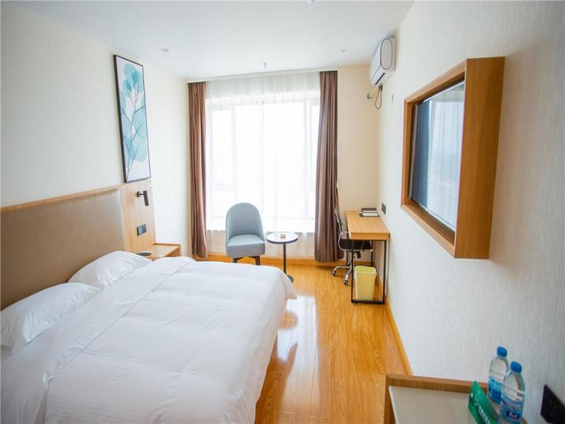 GreenTree Inn Qinzhou East Railway Station 10/17