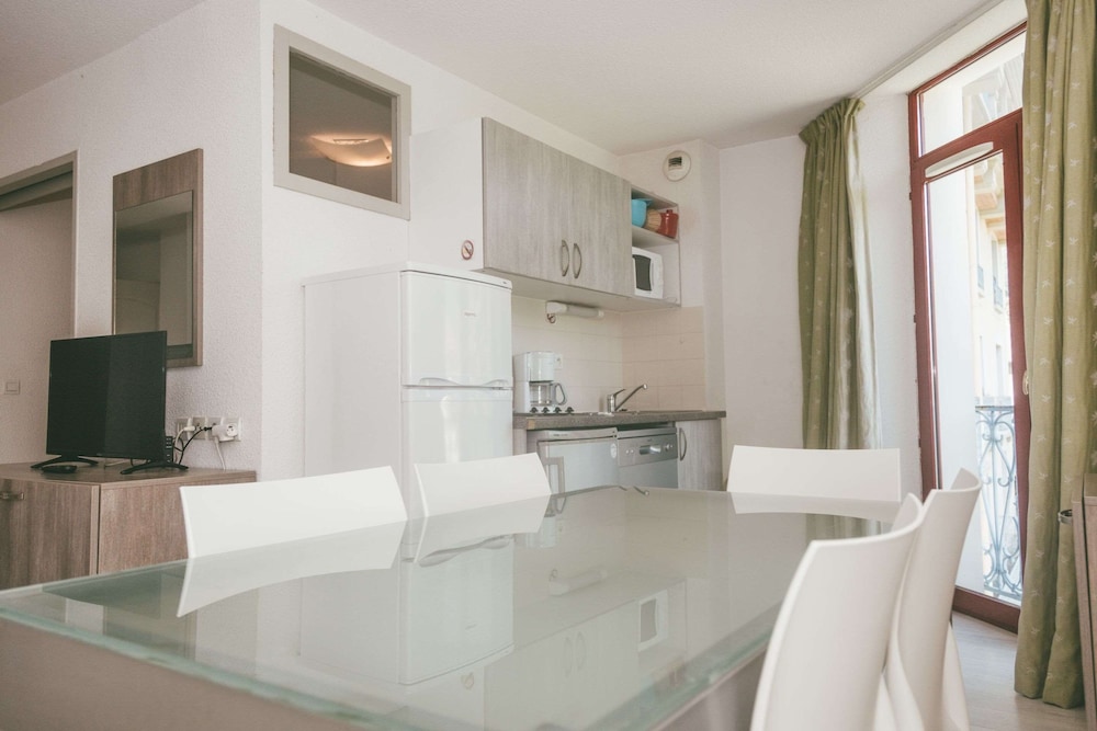 Terres de France Appart Hotel Le Splendid 29/63