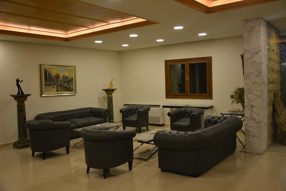MONTEVERDE HOTEL 41/64