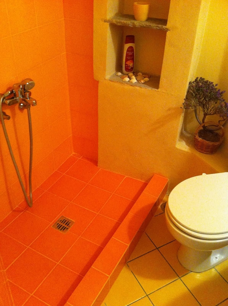 Afrodite Hotel 47/50