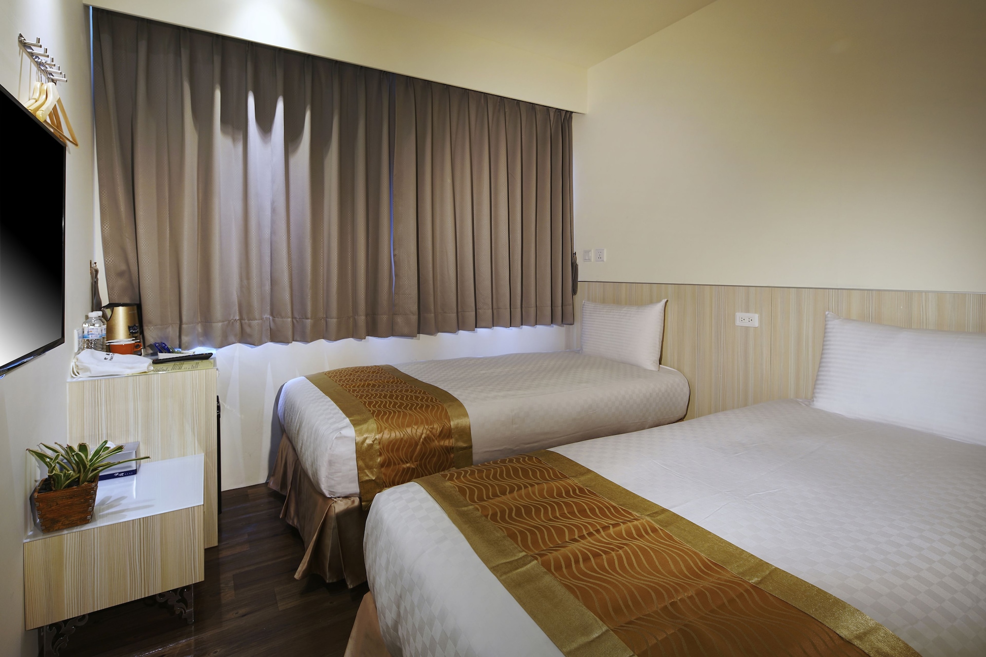 ECONOMY, DOUBLE BED