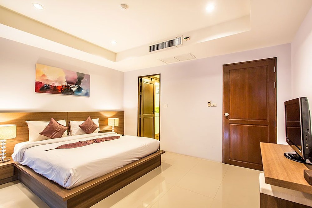 BANGTAO TROPICAL RESIDENCE RESORT & SPA 12/52
