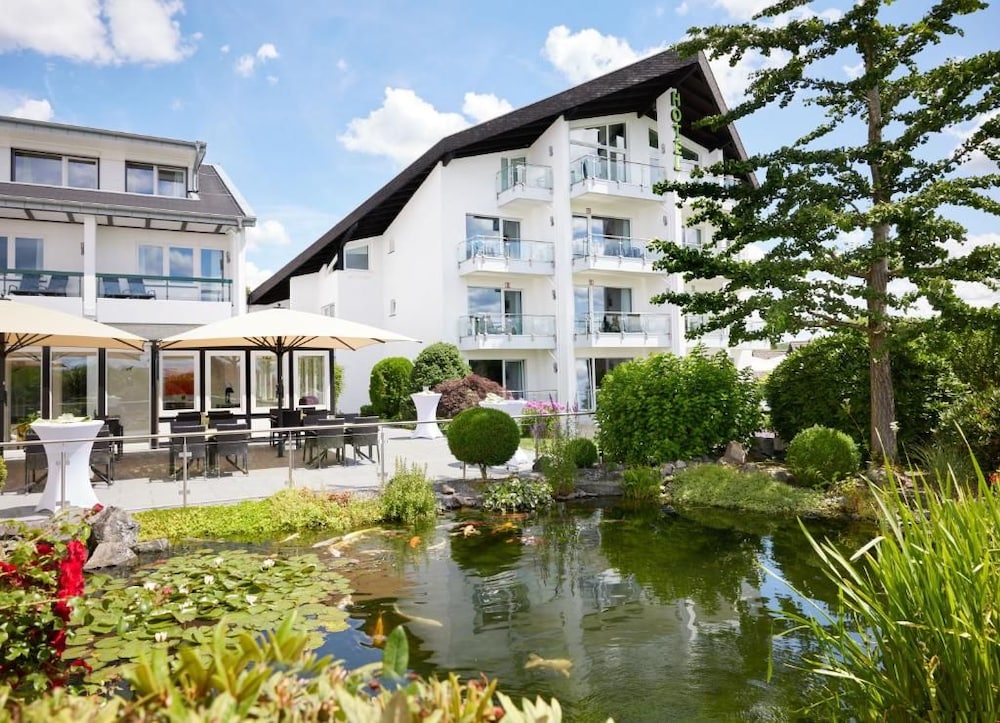 Hotel Derichsweiler Hof 40/43