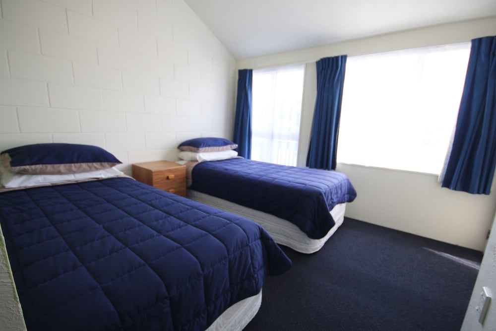 2 BEDROOMS, FAMILY SUITE, FAMILY, KITCHEN