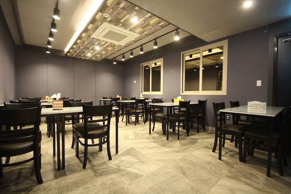 Jinju Kai Hotel 38/49