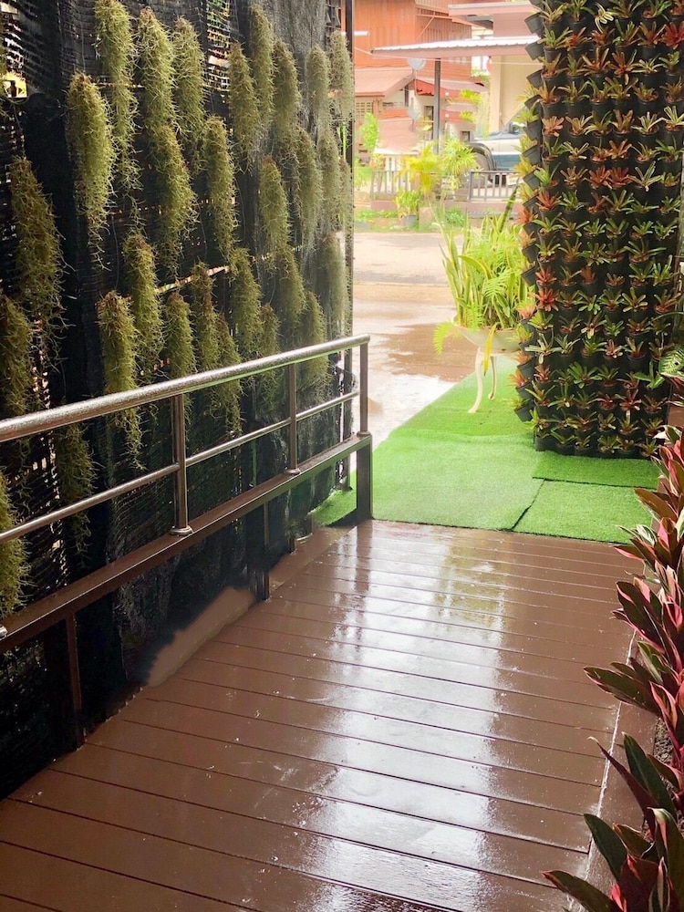 Chiang Mai Night Bazaar Boutique Hotel 7/71
