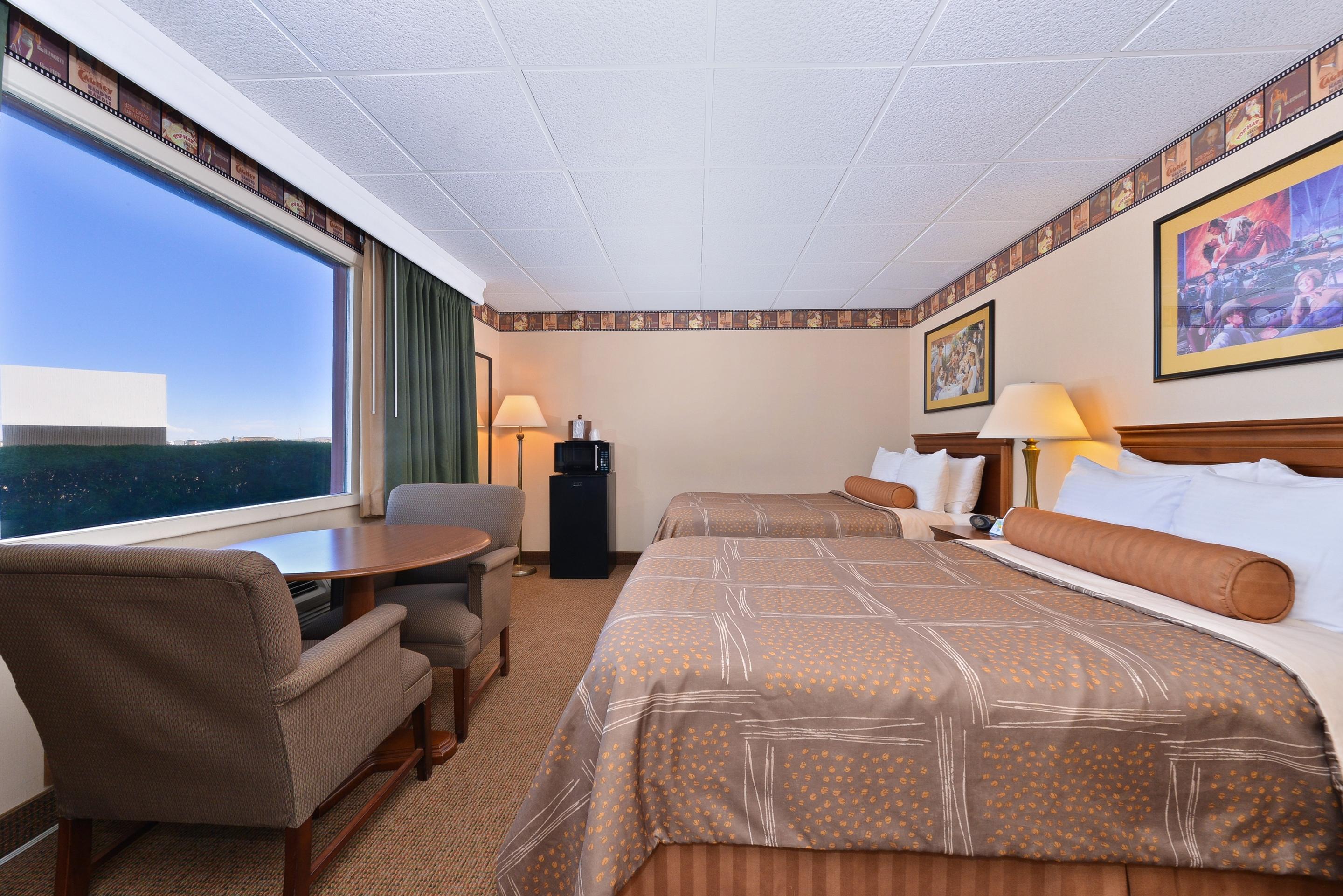 Room, 2 Queen Beds, Castle View