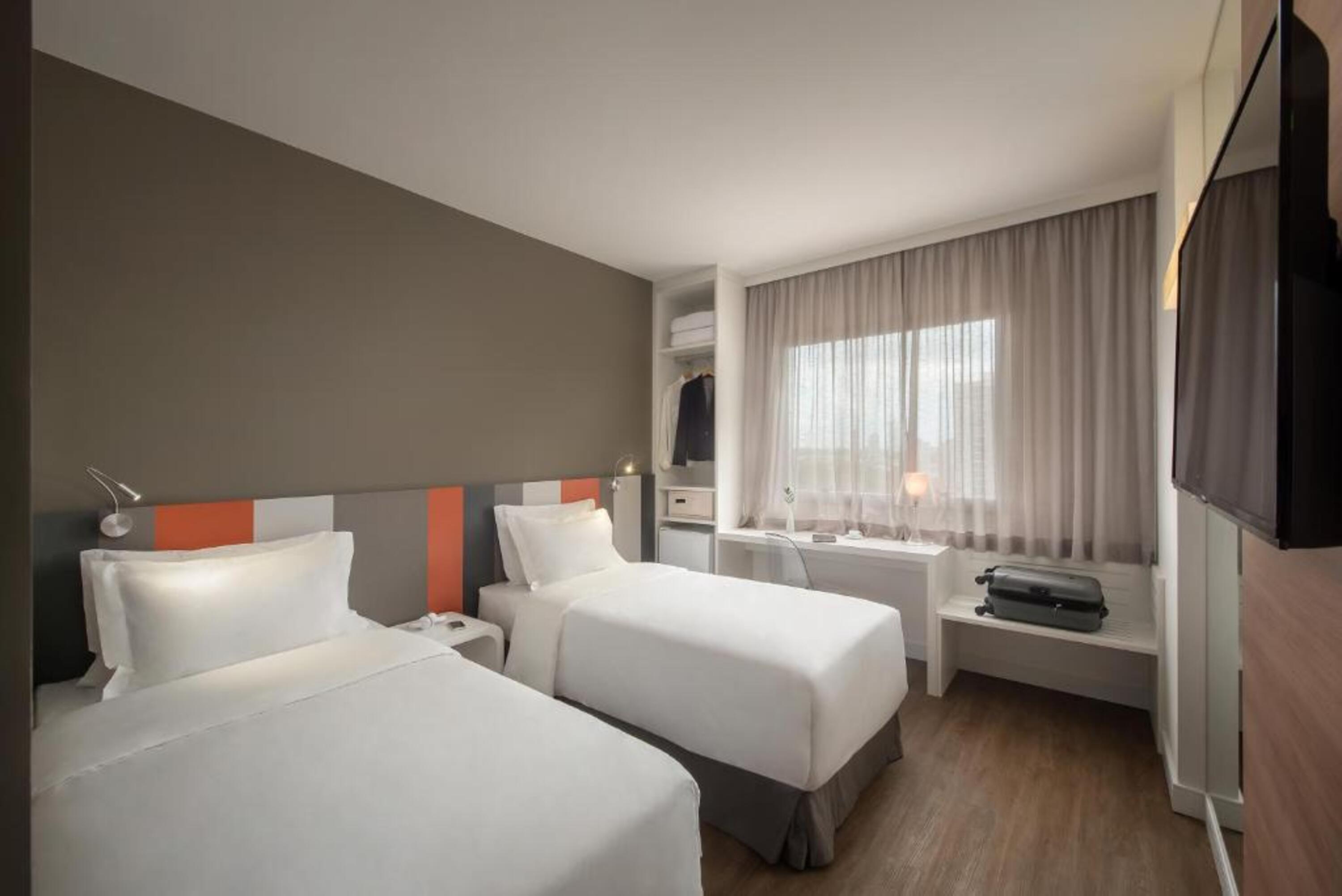 Luxury, Single, Twin Beds