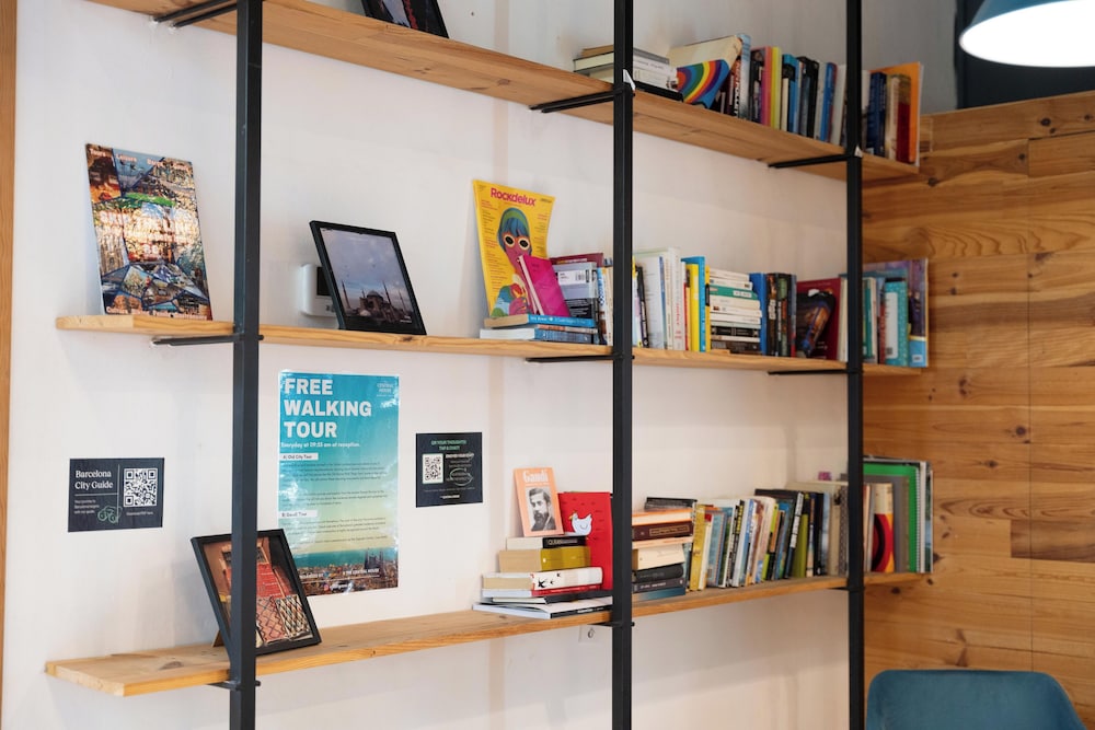 Rodamon Barcelona Hostel 50/56