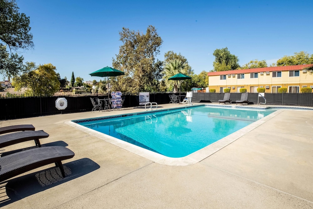 Travelodge by Wyndham Red Bluff South of Redding 46/65