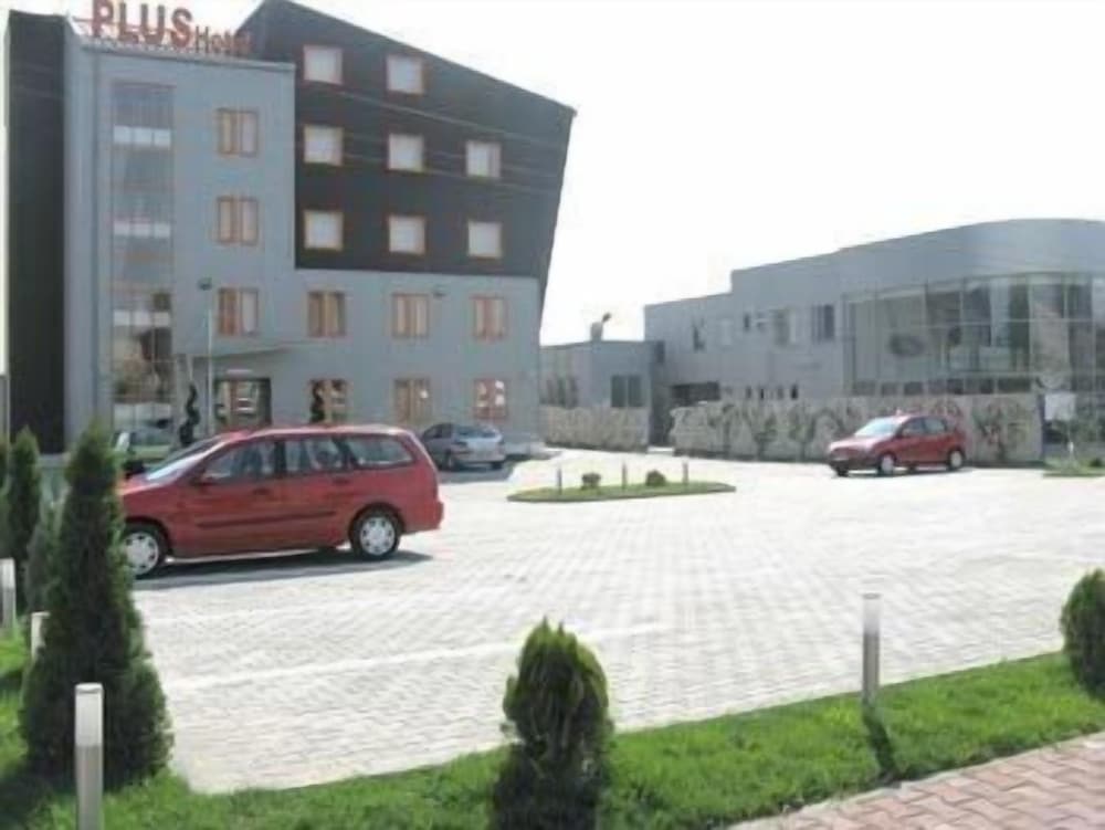 Plus Hotel 45/45