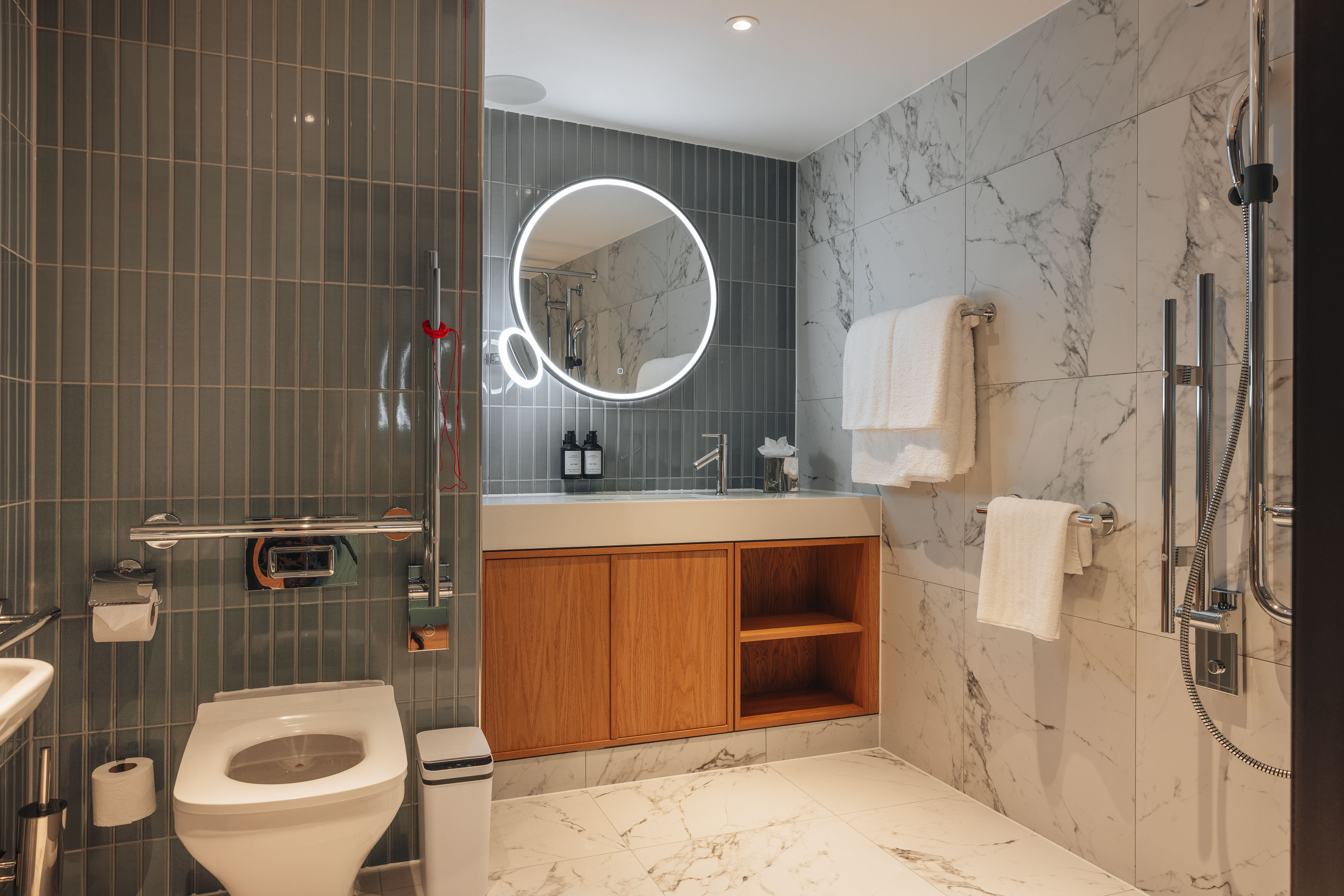 Hotel Indigo London Clerkenwell by IHG 50/50