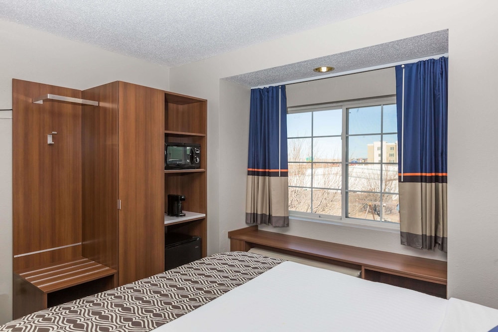 Microtel Inn Suites By Wyndham Sioux Falls 10/40