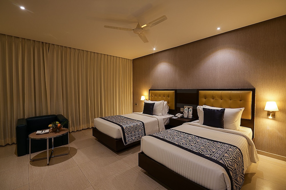 Grand Continent, Malleshwaram - A Sarovar Portico Affiliate Hotel 15/54