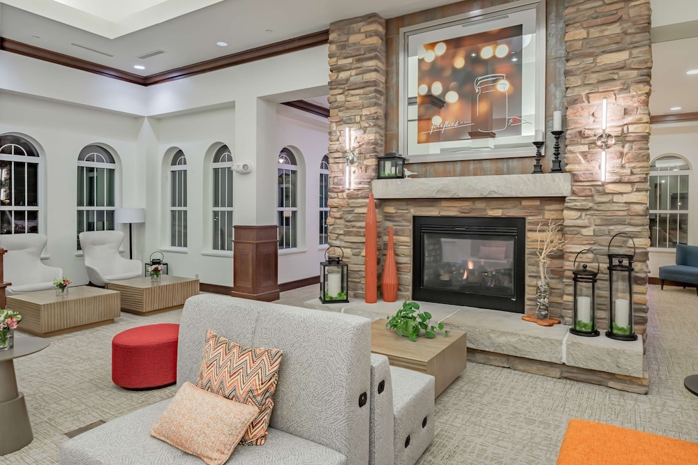 Hilton Garden Inn Granbury 35/64