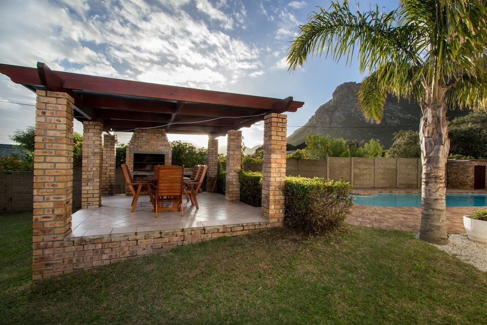 Milkwood Lodge Hermanus 25/35