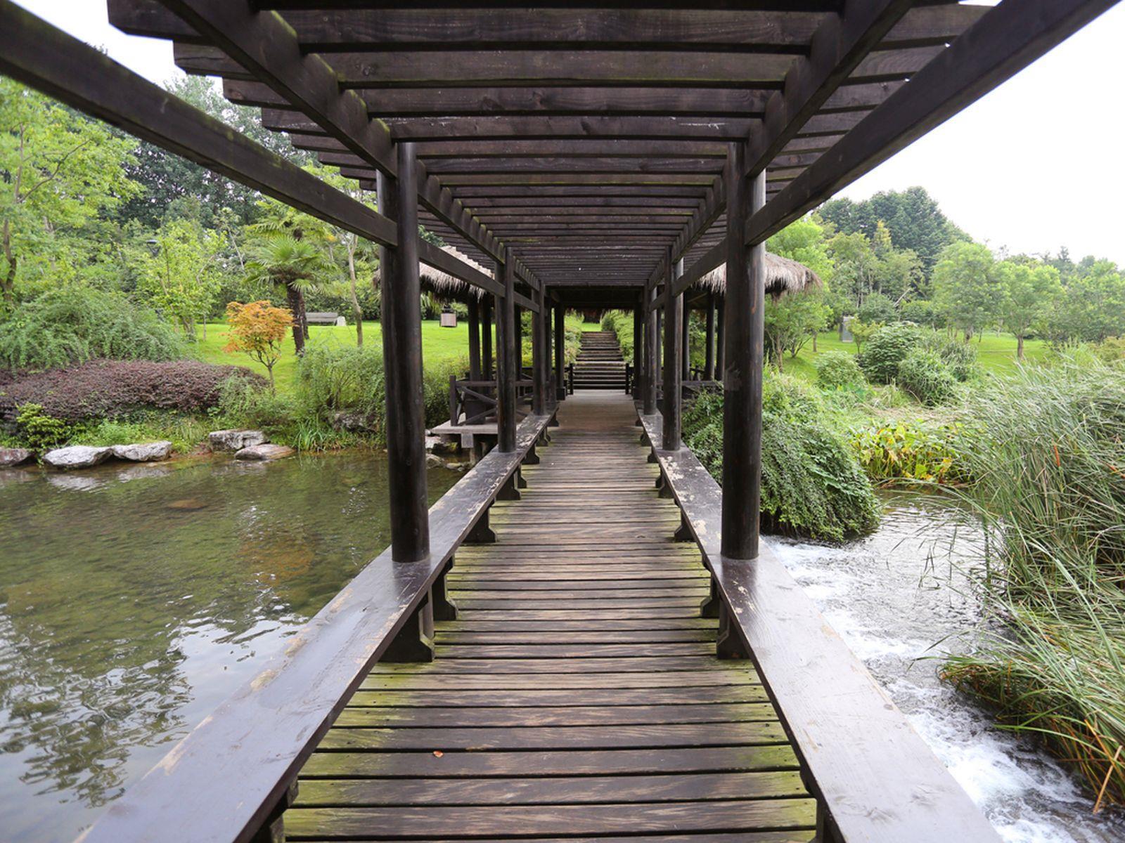 Hangzhou Xihu Tea Villa 72/79