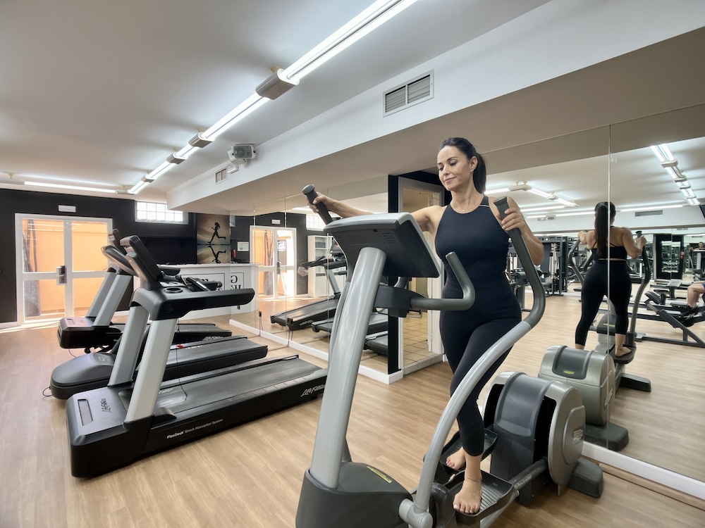 Ramada Hotel and Suites By Wyndham Costa Del Sol 50/75