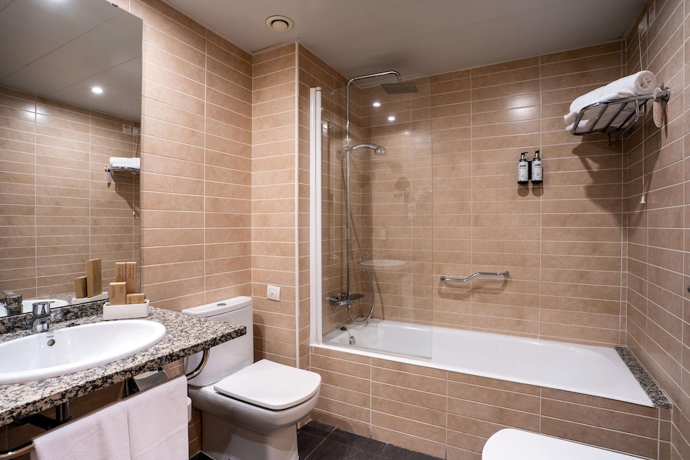 Ponient Vila Centric by PortAventura World 76/77