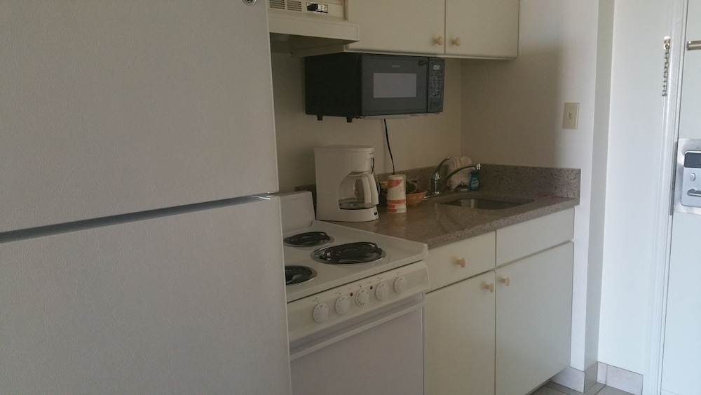 Quality Inn & Suites Ocean City Fenwick 30/52