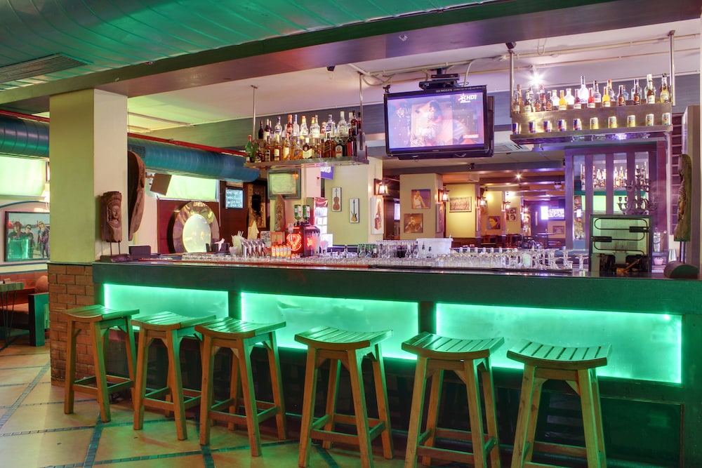 Hotel Shikha 33/59