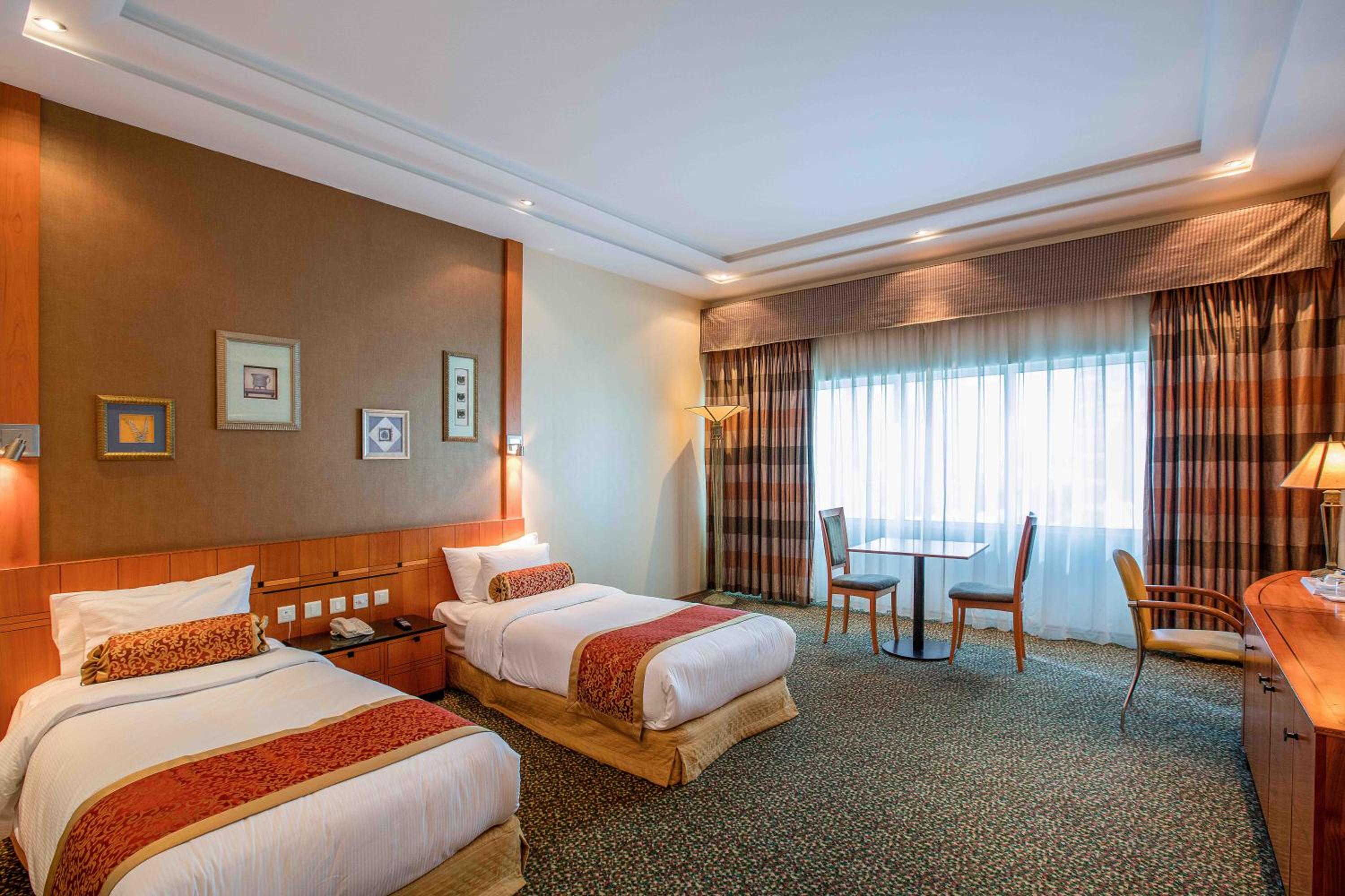 ROYAL SUITE