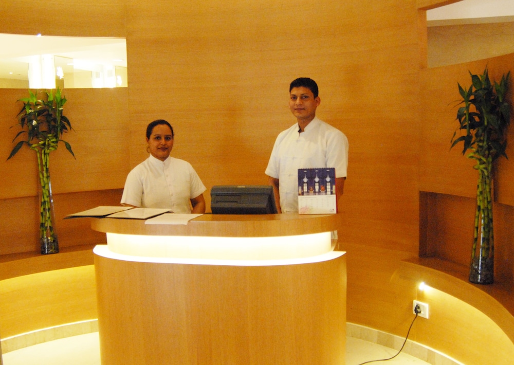 The Lalit Grand Palace 7/68