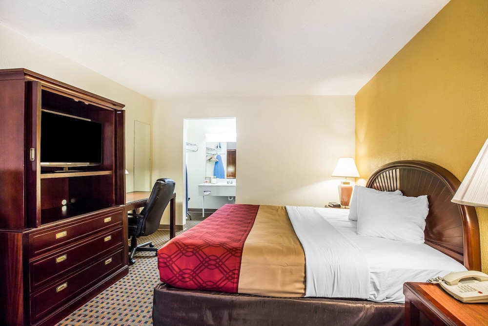 Rodeway Inn & Suites Carrollton, GA 9/42