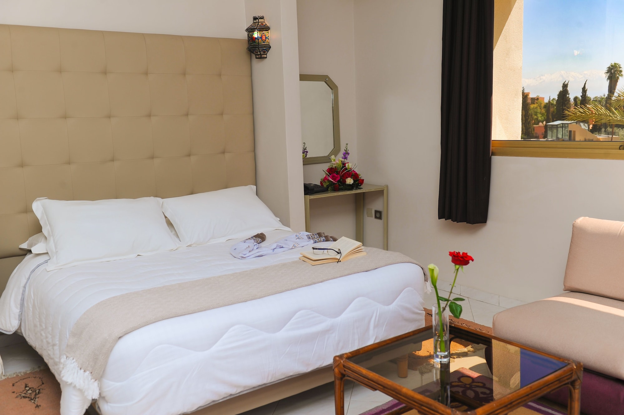 1 BEDROOM, STUDIO, SUITE