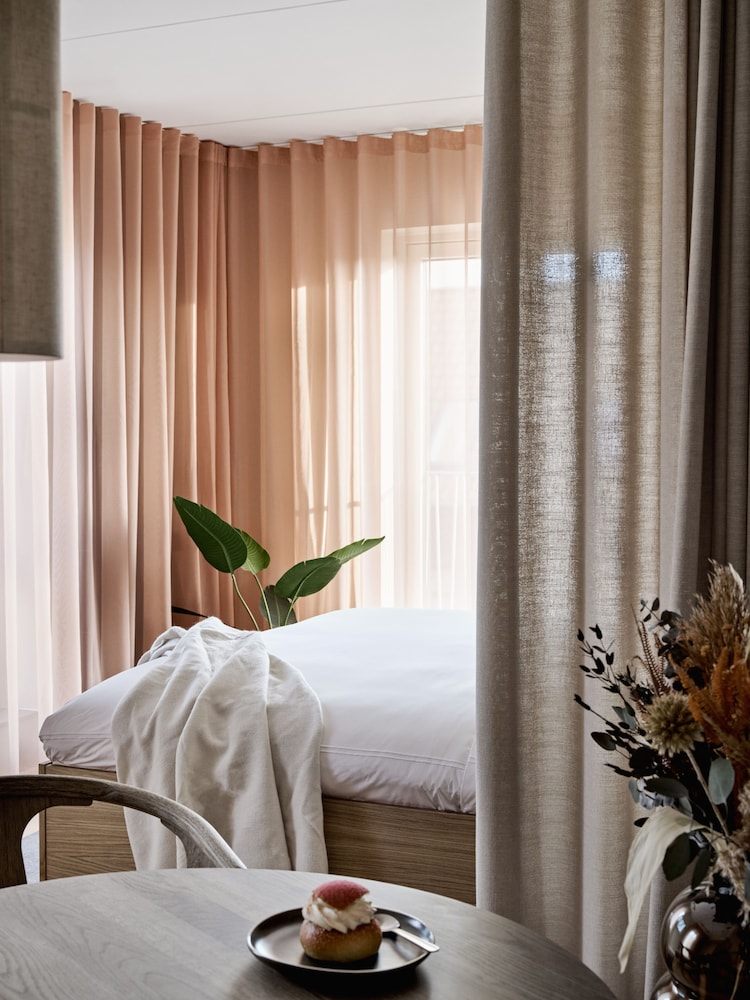 Aura Apartment Hotel 17/38