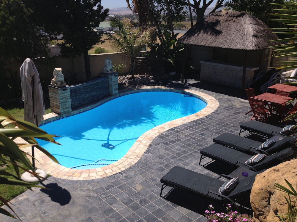 Mandalay Beach Guest House 16/26