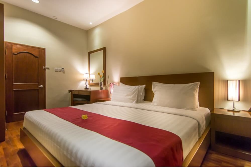 Seminyak Square Hotel 11/67