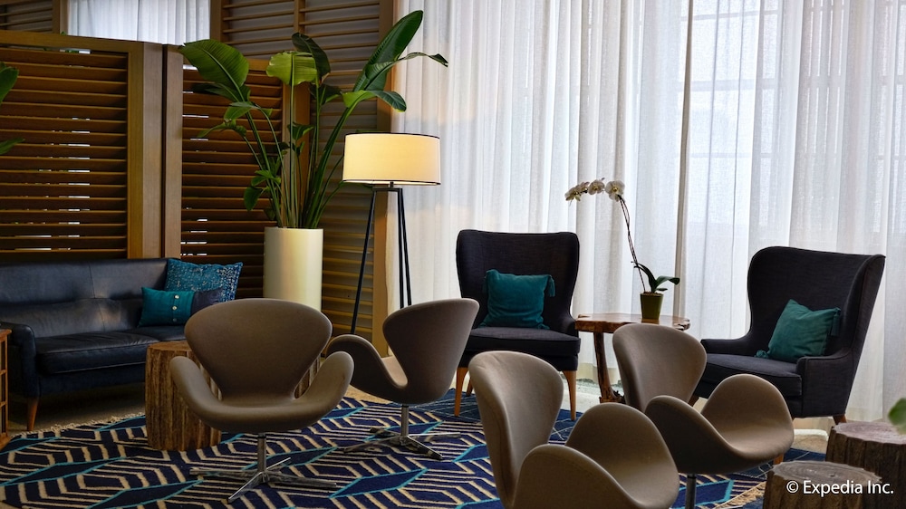 Marseilles Hotel 52/75