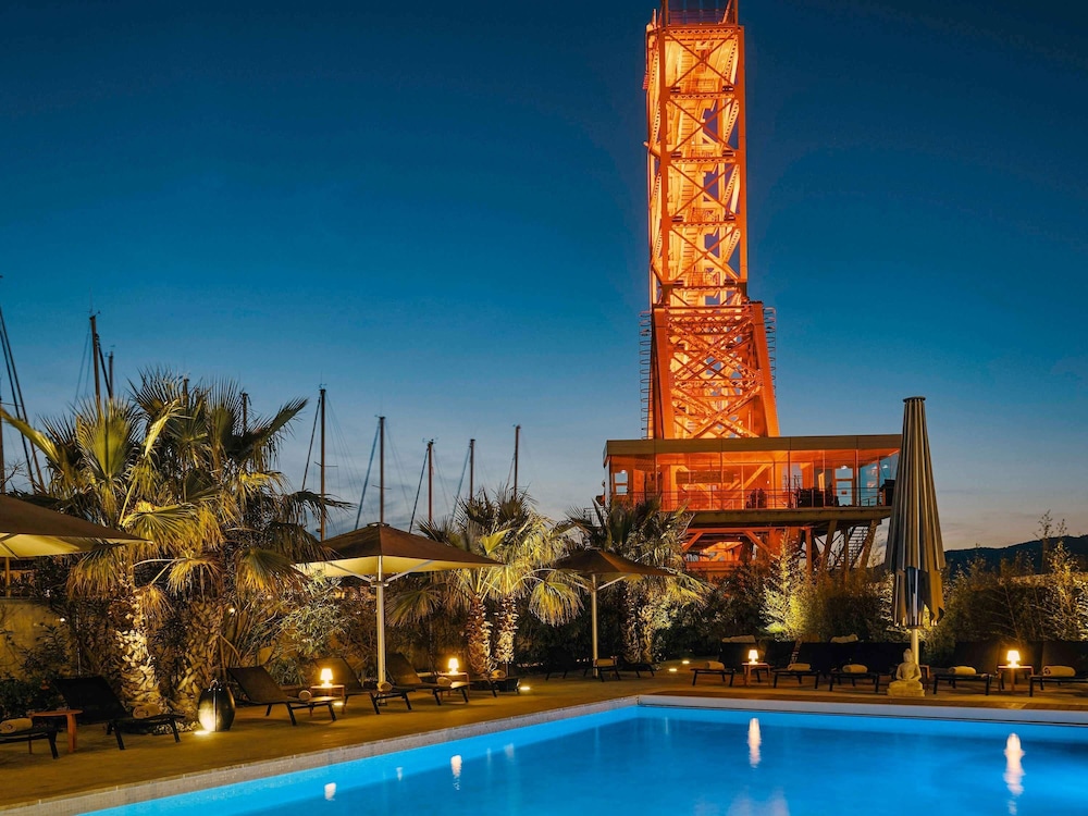 Hotel Mercure Toulon La Seyne-Sur-Mer 72/76