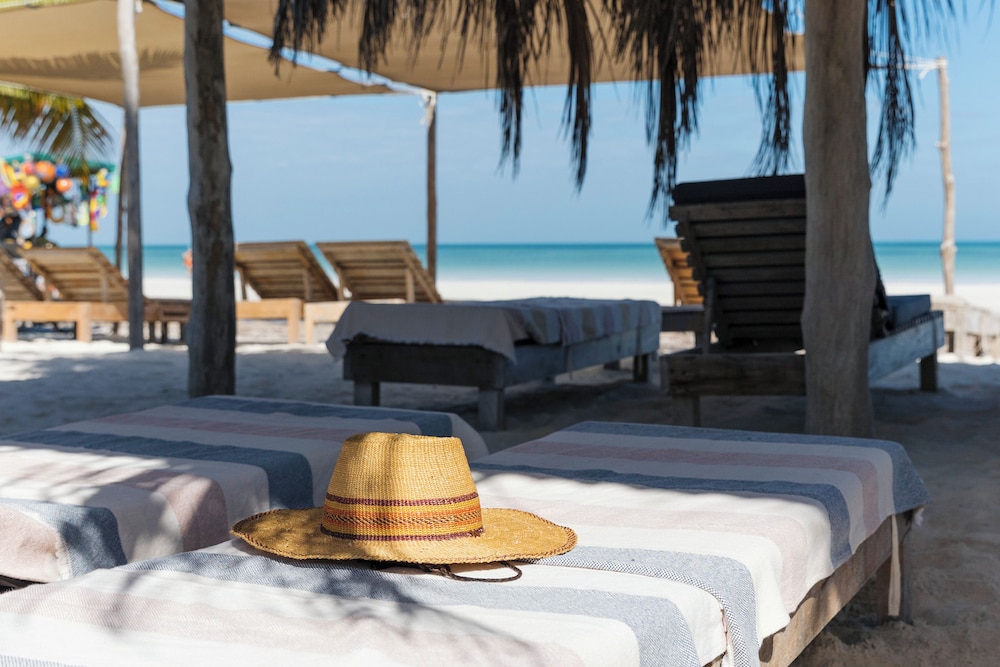 Hotel Punta Caliza 34/48