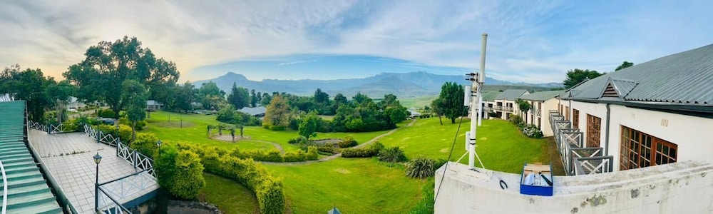 Mont Aux Sources Hotel 31/33