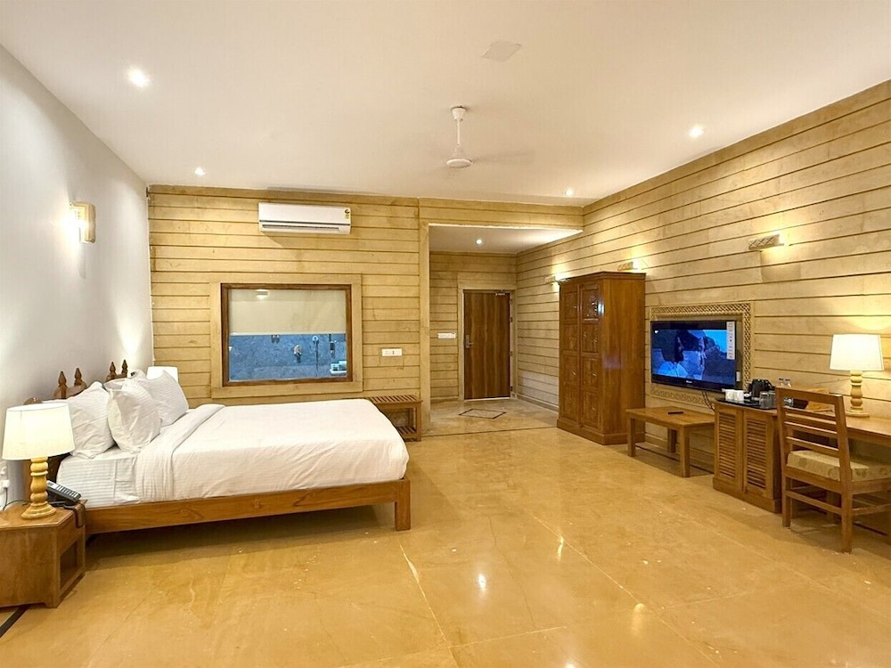 Heritage, Suite, Queen Bed, Bathtub