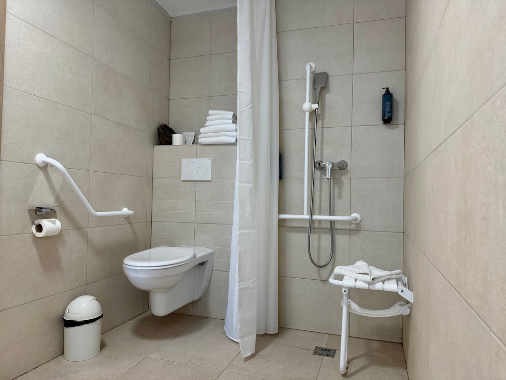 Hotel Oden Paris Ivry 43/50