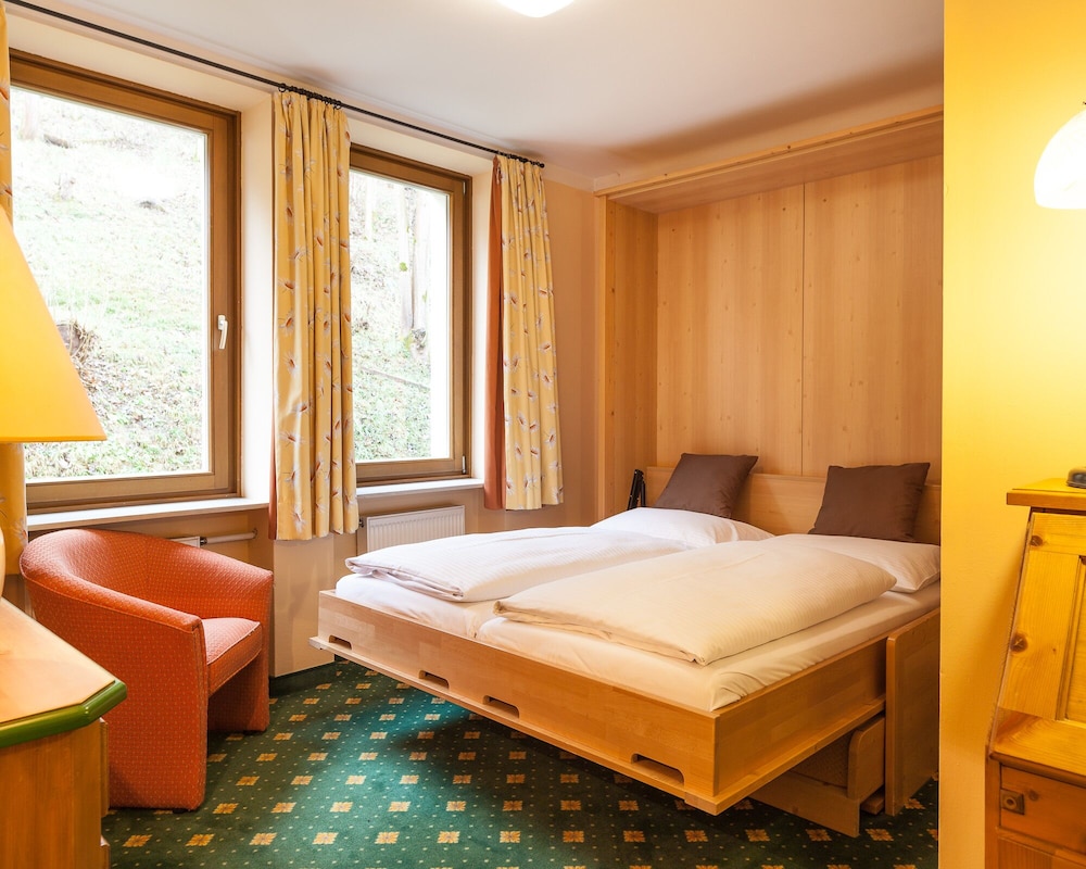 St. Georg Hotel 31/70