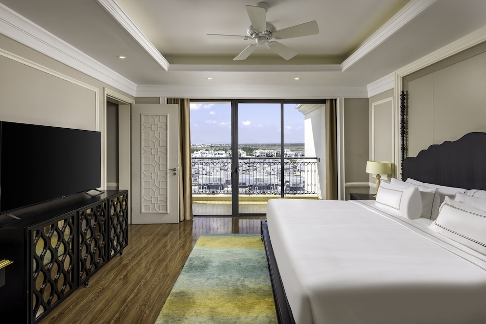 The Level, Suite