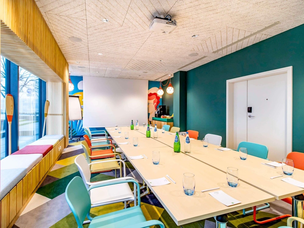 Ibis Styles Warszawa Centrum 60/76