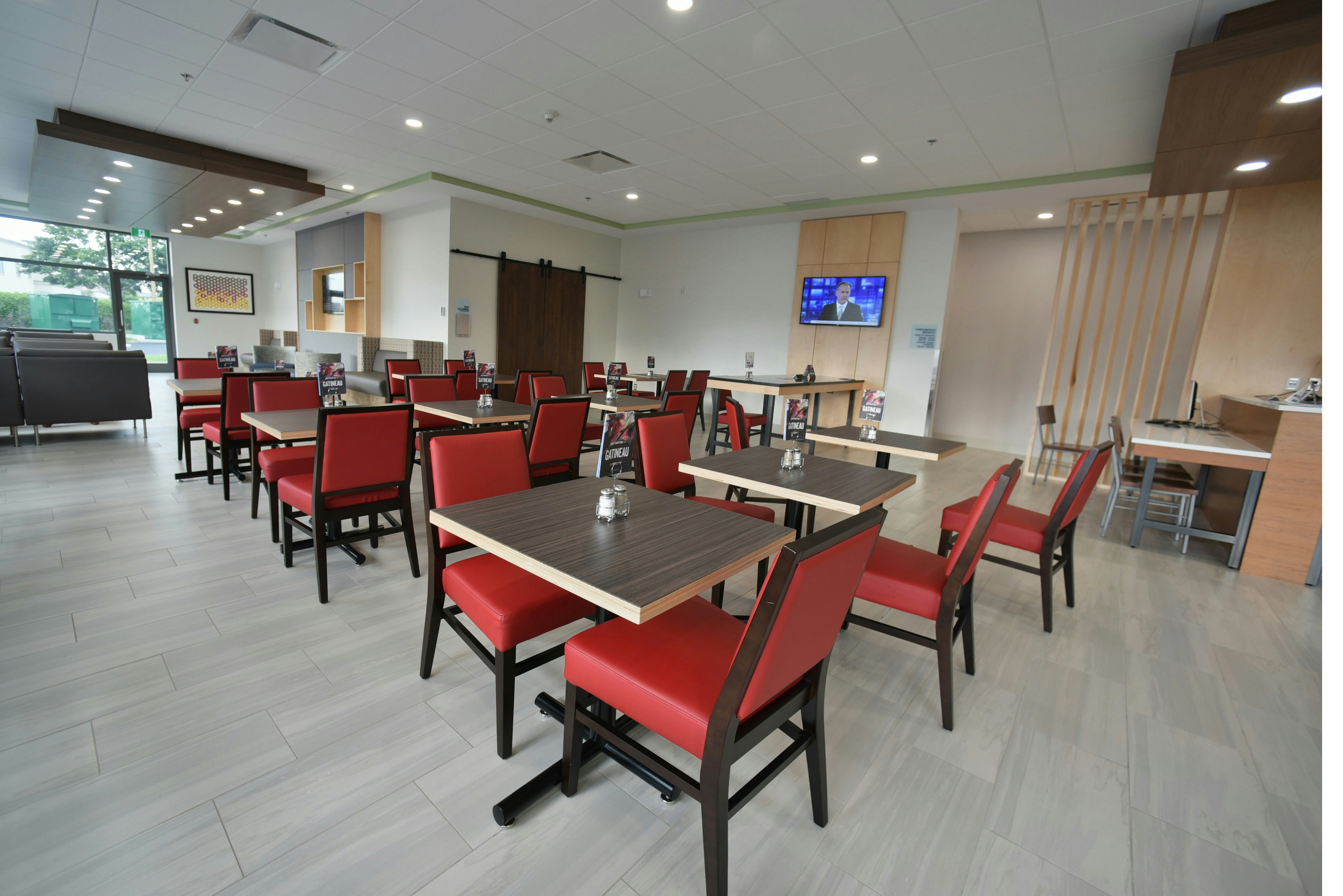 HOLIDAY INN EXPRESS & SUITES GATINEAU - OTTAWA 38/41